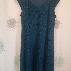 Liz Claiborne Teal Lace Midi Dress.  Never Worn